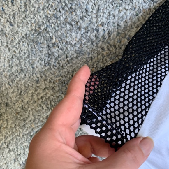 VS Pink cropped tank top - Picture 2 of 5